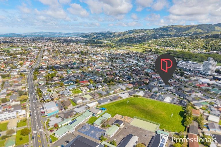 Photo of property in 6 Tarata Lane, Avalon, Lower Hutt, 5011