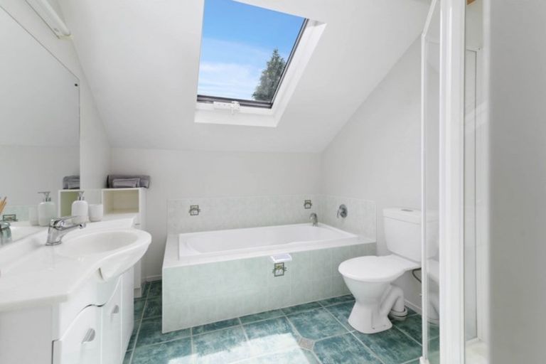 Photo of property in 19 Henare Place, Tihiotonga, Rotorua, 3015