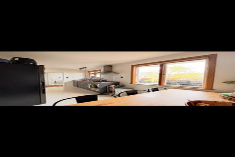 Photo of property in 2/67 Matipo Road, Te Atatu Peninsula, Auckland, 0610