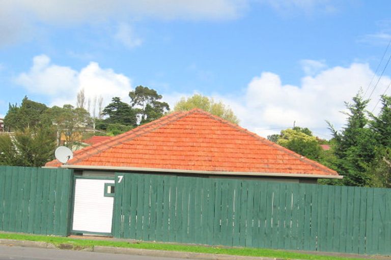 Photo of property in 2/7 Wilson Road, Glen Eden, Auckland, 0602