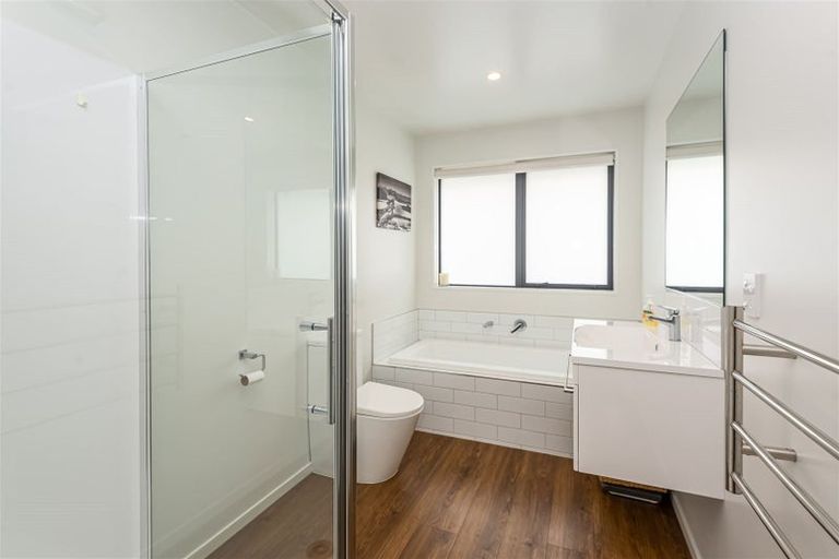 Photo of property in 86 Avondale Road, Avondale, Christchurch, 8061