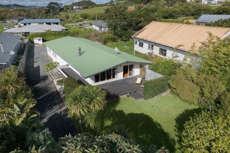 Photo of property in 15 North Crescent, Kaukapakapa, 0873