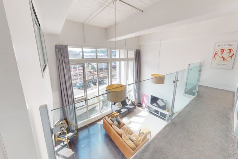 Photo of property in Stadium Garden Flats, 111/107 Thorndon Quay, Pipitea, Wellington, 6011