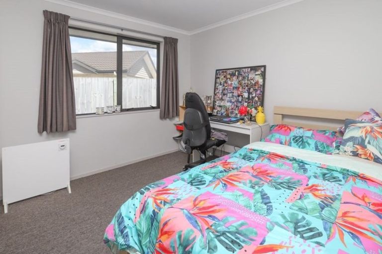 Photo of property in 2 Beckham Close, Grandview Heights, Hamilton, 3200