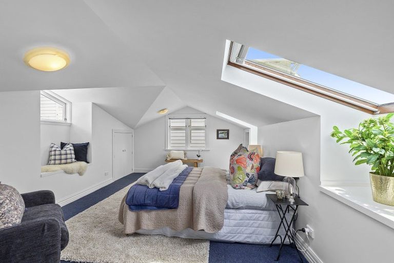 Photo of property in 9 Connaught Terrace, Brooklyn, Wellington, 6021