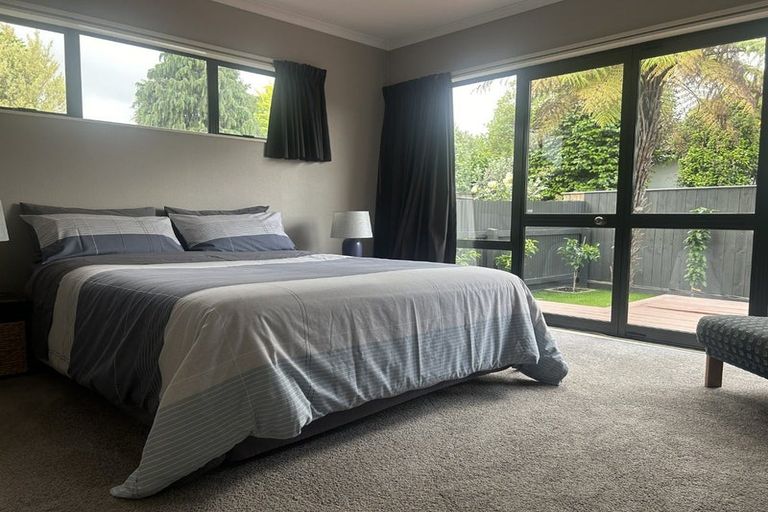 Photo of property in 6 Franklin Avenue, Hokowhitu, Palmerston North, 4410