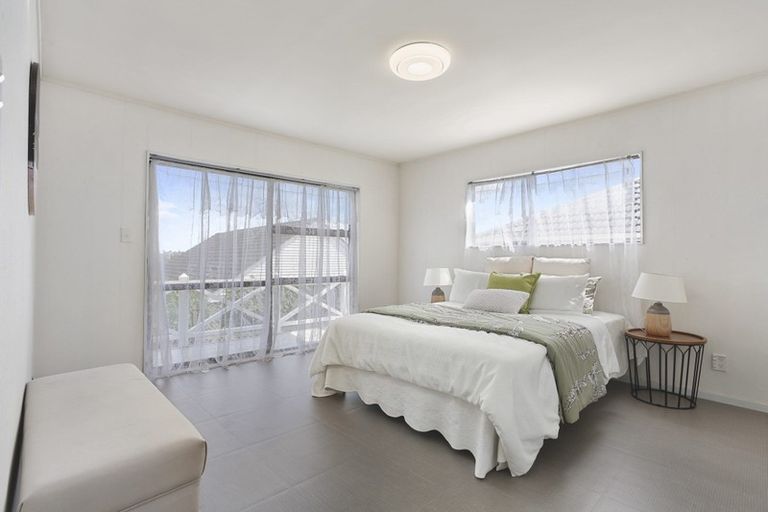 Photo of property in 2/23 Beatrice Avenue, Hillcrest, Auckland, 0627