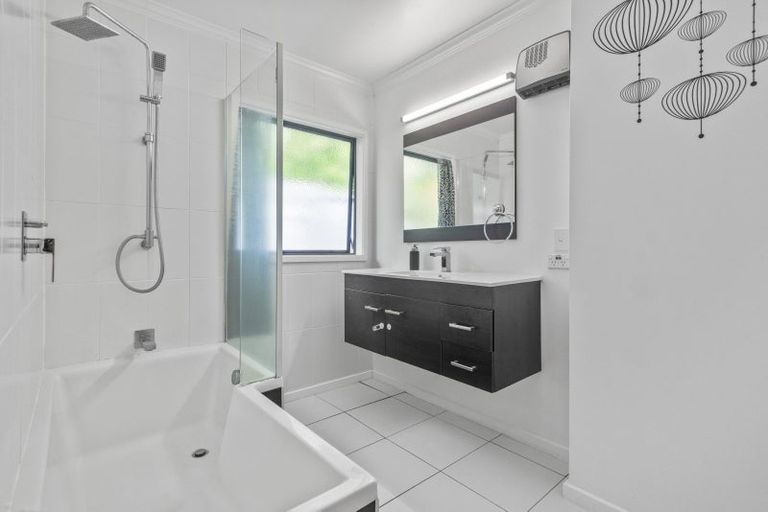 Photo of property in 14b Esmeralda Street, Welcome Bay, Tauranga, 3112