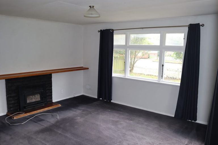Photo of property in 27 Cambridge Terrace, Masterton, 5810
