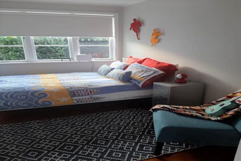 Photo of property in 2 Jutland Road, Pukekohe, 2120