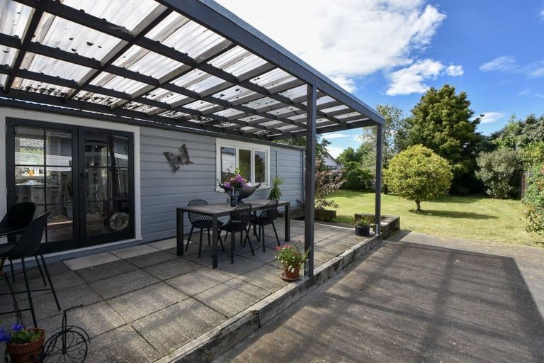 Photo of property in 6 Davy Street, Carterton, 5713