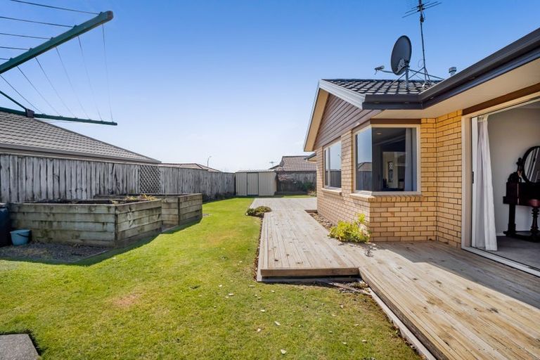 Photo of property in 20 Kahikatea Street, Inglewood, 4330