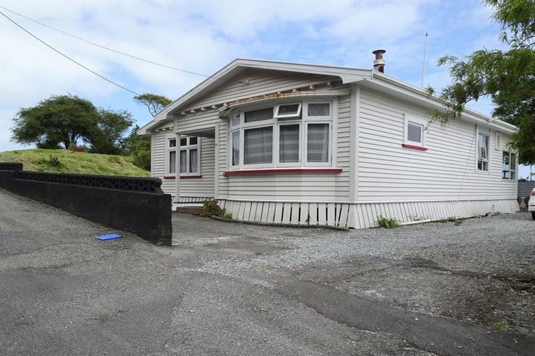 Photo of property in 84 Alexander Street, Greymouth, 7805