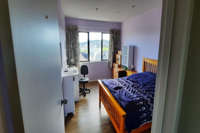 Photo of property in 22/22 Northcross Drive, Oteha, Auckland, 0632