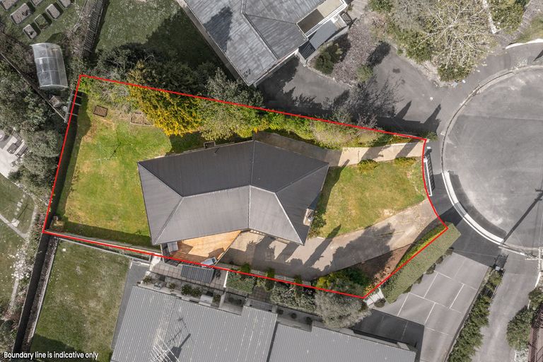 Photo of property in 17 Colquhoun Street, Glenross, Dunedin, 9011