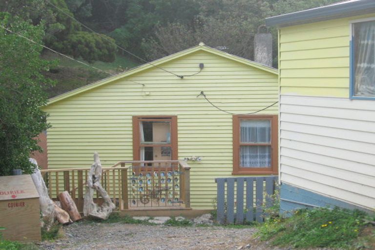 Photo of property in 20 Sidlaw Street, Strathmore Park, Wellington, 6022