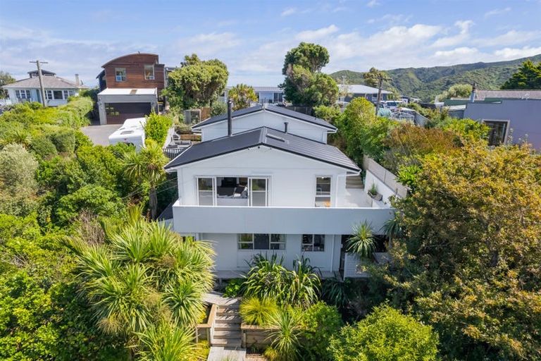 Photo of property in 57 Gordon Road, Plimmerton, Porirua, 5026