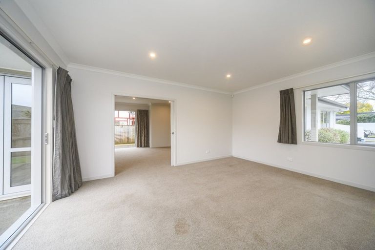 Photo of property in 4 Montgomery Terrace, Hokowhitu, Palmerston North, 4410