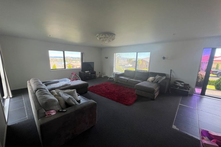 Photo of property in 10 Raddington Way, Huntington, Hamilton, 3210