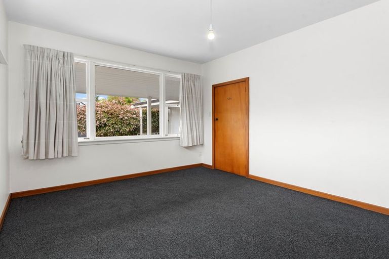 Photo of property in 122 Glandovey Road, Strowan, Christchurch, 8052
