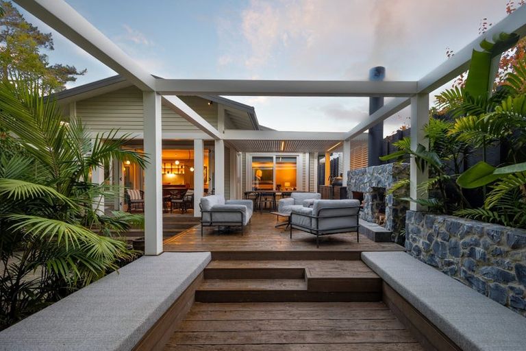 Photo of property in 96 Tasman Street, Nelson, 7010