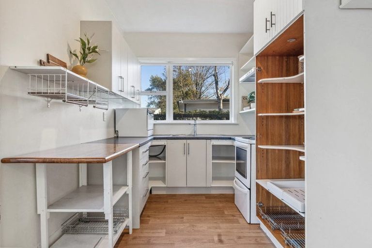 Photo of property in 15 Clarendon Terrace, Woolston, Christchurch, 8023