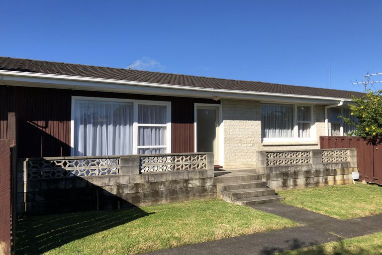 Photo of property in 2/41 Abercrombie Street, Howick, Auckland, 2014