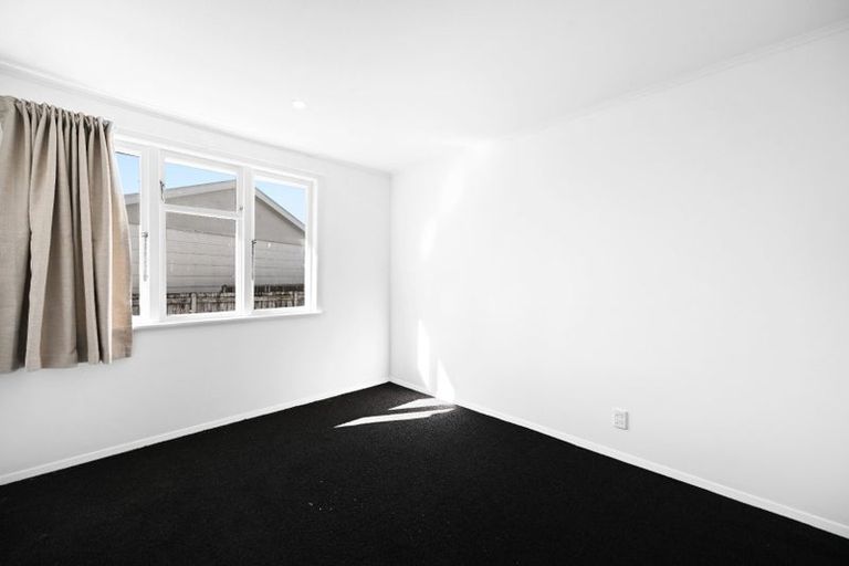 Photo of property in 8 Kenney Crescent, Fairfield, Hamilton, 3214