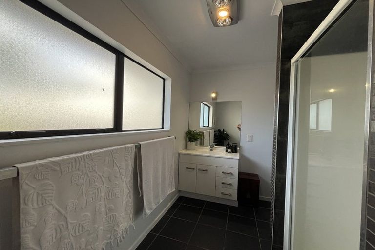 Photo of property in 76 Oranga Street, Westown, New Plymouth, 4310