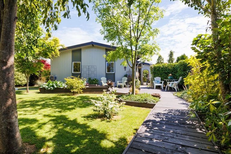 Photo of property in 7 Dampier Avenue, Awapuni, Palmerston North, 4412