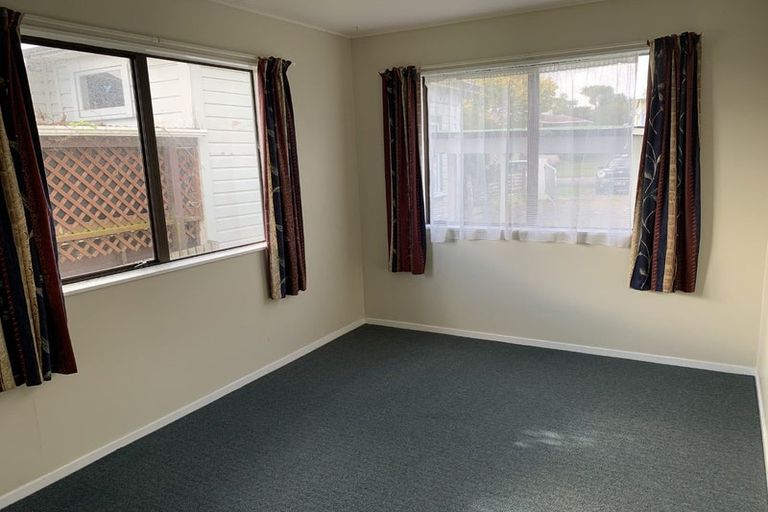 Photo of property in 141 Cambridge Street, Levin, 5510
