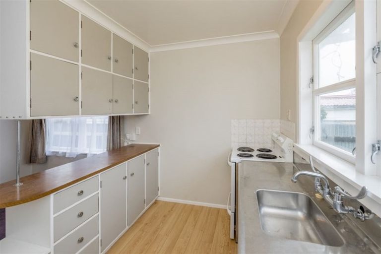 Photo of property in 20 Featherston Street, Levin, 5510