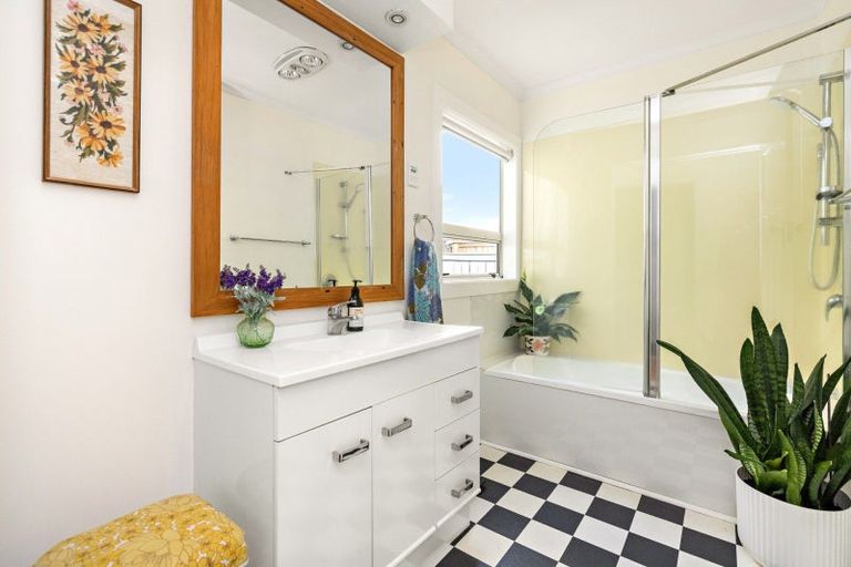 Photo of property in 1a Valley Road, Mount Maunganui, 3116