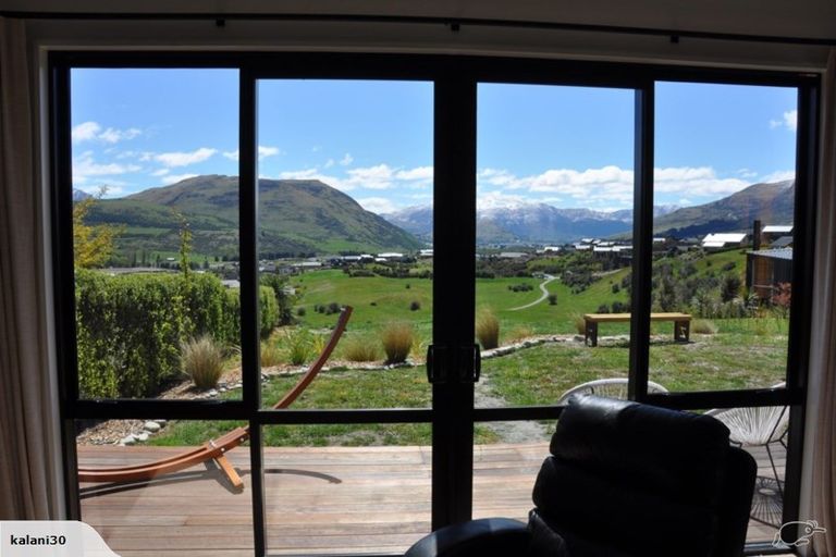 Photo of property in 36 Jacks Point Rise, Jacks Point, Queenstown, 9371