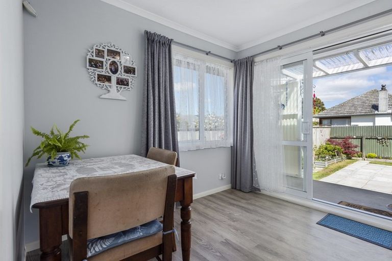 Photo of property in 51 Totara Park Road, Clouston Park, Upper Hutt, 5018