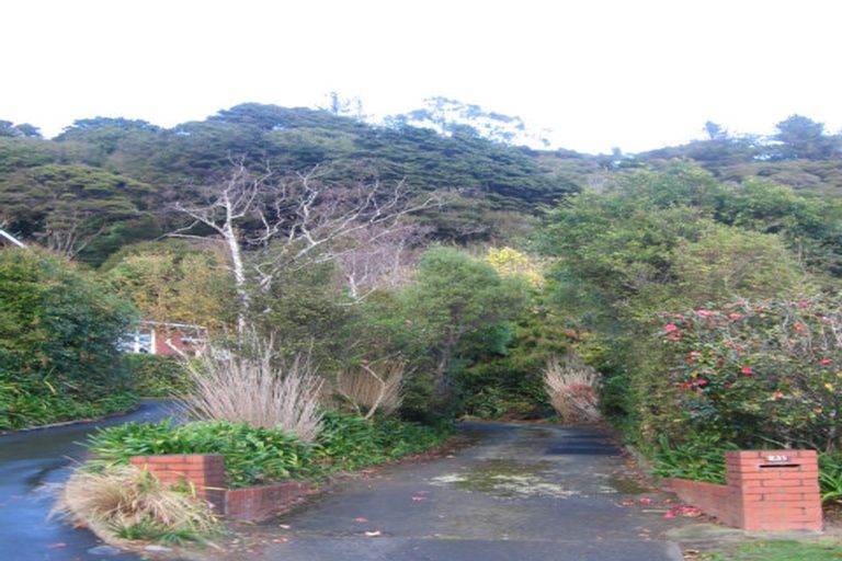 Photo of property in 231 Whites Line East, Waiwhetu, Lower Hutt, 5010