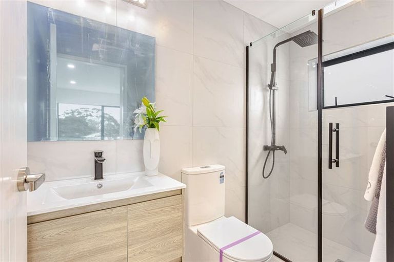 Photo of property in 4/20 Metcalfe Road, Ranui, Auckland, 0612