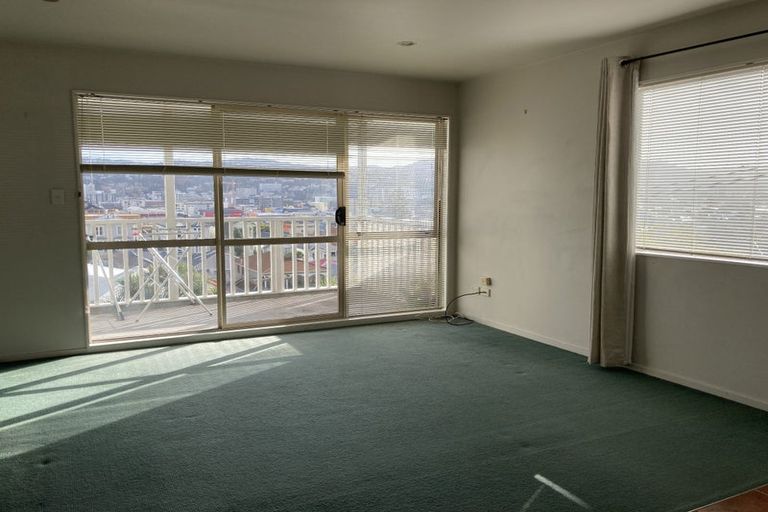 Photo of property in 55 Scarborough Terrace, Mount Victoria, Wellington, 6011