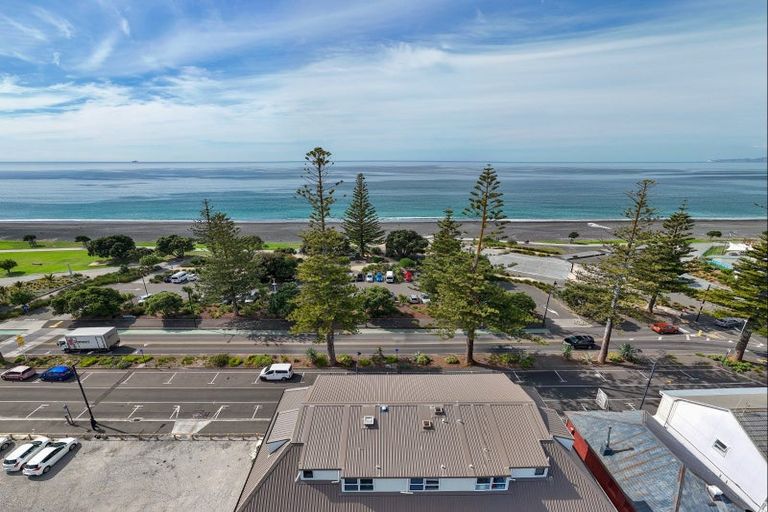 Photo of property in 233 Marine Parade, Napier South, Napier, 4110