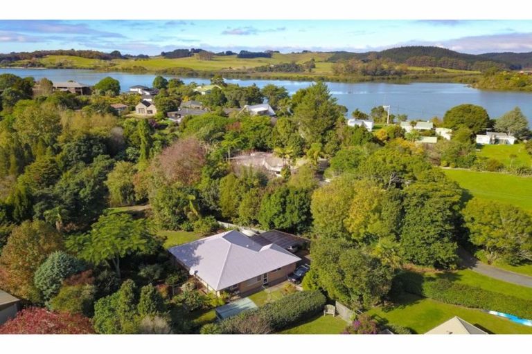 Photo of property in 19 Titoki Place, Kerikeri, 0294