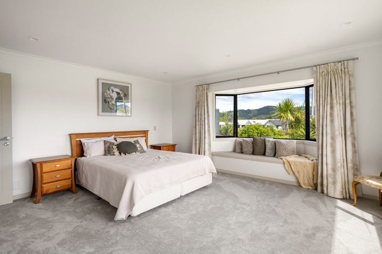 Photo of property in 12 Pelican Place, Whitianga, 3510