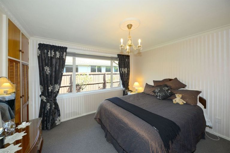 Photo of property in 4 Strathean Avenue, Avonhead, Christchurch, 8042