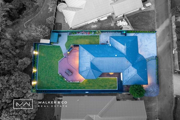 Photo of property in 28 Carlow Grove, Birchville, Upper Hutt, 5018