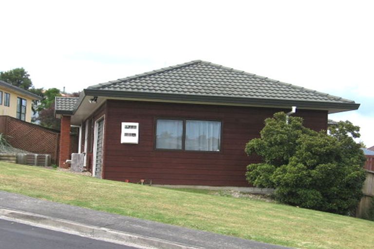Photo of property in 5 Amery Place, West Harbour, Auckland, 0618