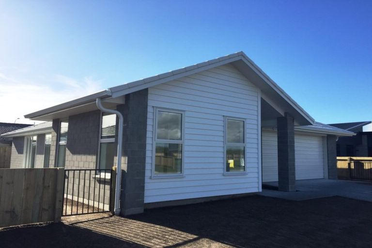 Photo of property in 15 Harakeke Way, Papamoa Beach, Papamoa, 3187