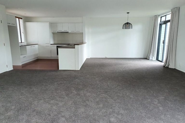 Photo of property in 14/50 Livingstone Street, Westmere, Auckland, 1022