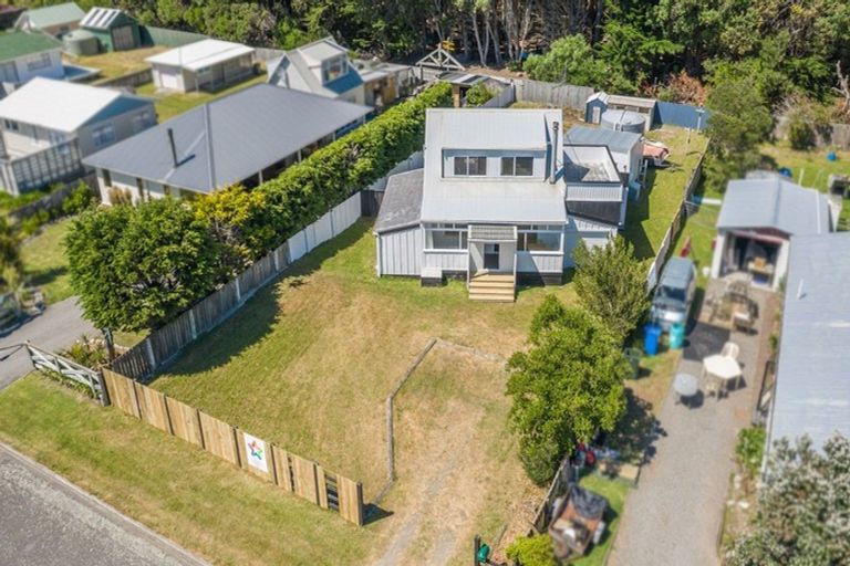 Photo of property in 31 Hydrabad Drive, Waitarere Beach, Levin, 5510