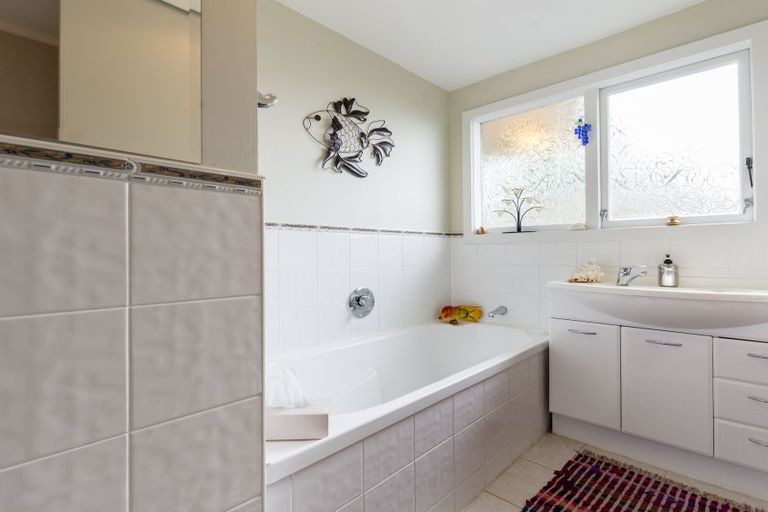 Photo of property in 82 Darraghs Road, Brookfield, Tauranga, 3110