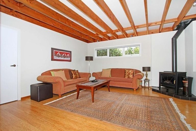 Photo of property in 126 Hinemoa Street, Birkenhead, Auckland, 0626