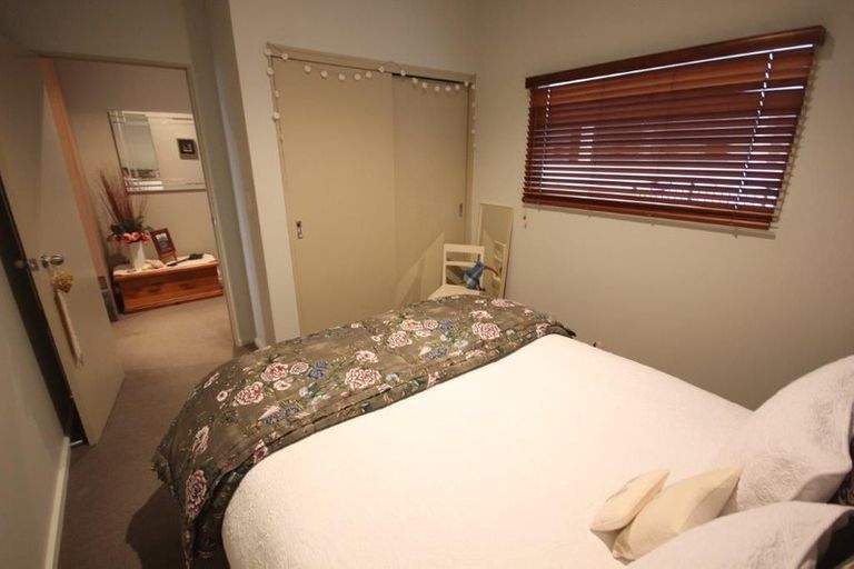 Photo of property in Stadium Garden Flats, 312/107 Thorndon Quay, Pipitea, Wellington, 6011